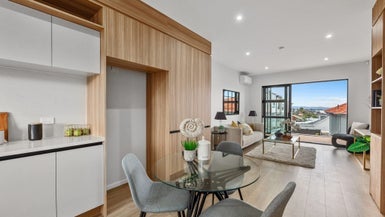 3/1B Egremont Street, Belmont, Auckland - Carousel 1