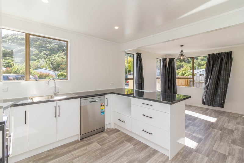 2/74 Gillespies Road, Birchville, Upper Hutt - Carousel 2