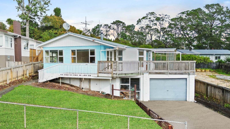 65 Saffron Street, Birkdale, Auckland - Carousel 1