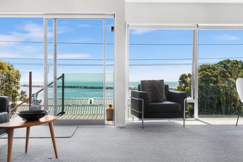 74 Moncks Spur Road, Redcliffs, Christchurch - Carousel 1