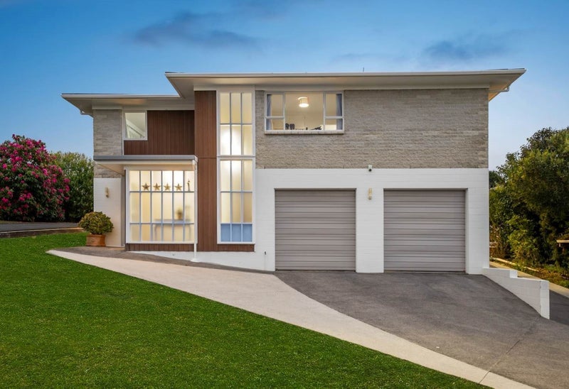 16 Felgrove Street, Glendene, Auckland - Carousel 1