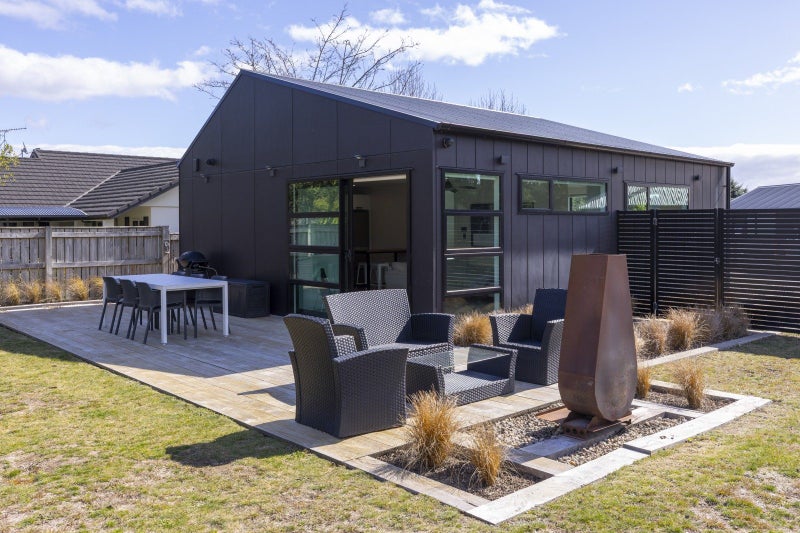 207 Parekaawa Drive, Motuoapa - Carousel 1