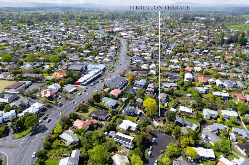 43 Bretton Terrace, Hillcrest, Hamilton - Carousel 25
