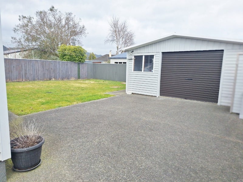 28 John Street, Trentham, Upper Hutt - Carousel 16