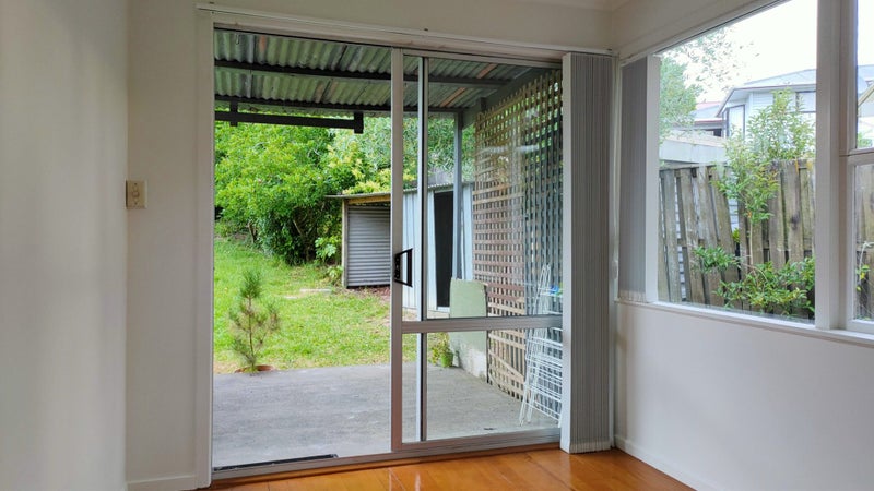 25 Ellice Road, Totara Vale, Auckland - Carousel 2