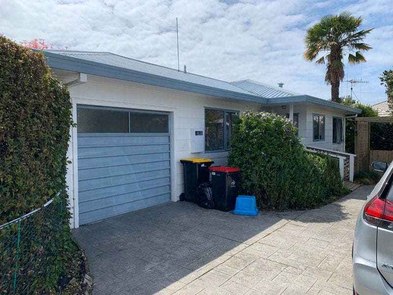11B Pooles Road, Greerton, Tauranga - Carousel 1