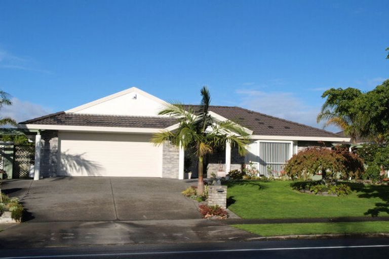 123 Golfland Drive, Golflands, Auckland - Carousel 2