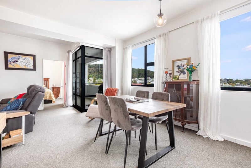 6B/16 Kent Terrace, Mount Victoria, Wellington - Carousel 2