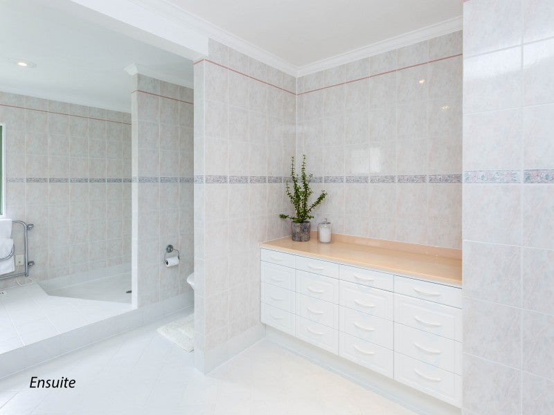 95 Viewmont Drive, Harbour View, Lower Hutt - Carousel 26