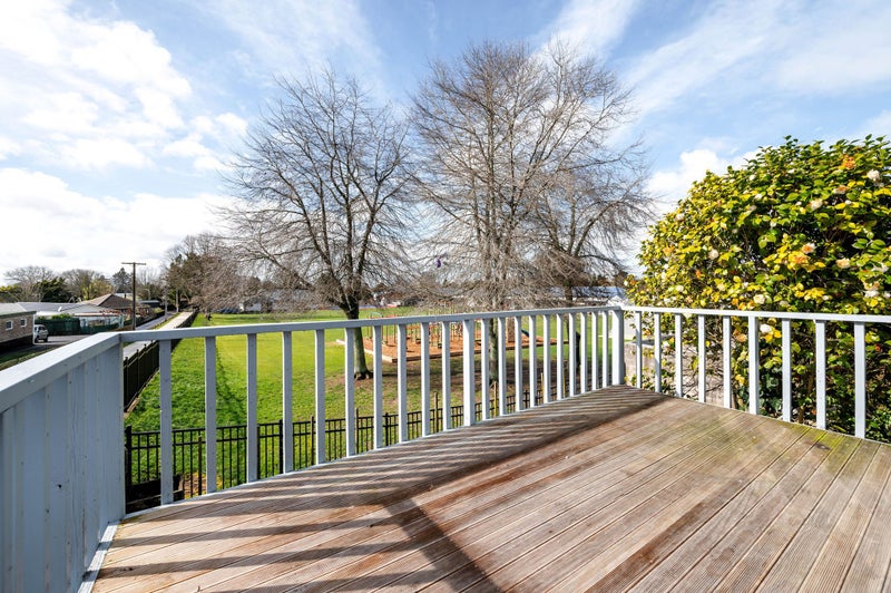 73B Pembroke Street, Hamilton Lake, Hamilton - Carousel 2