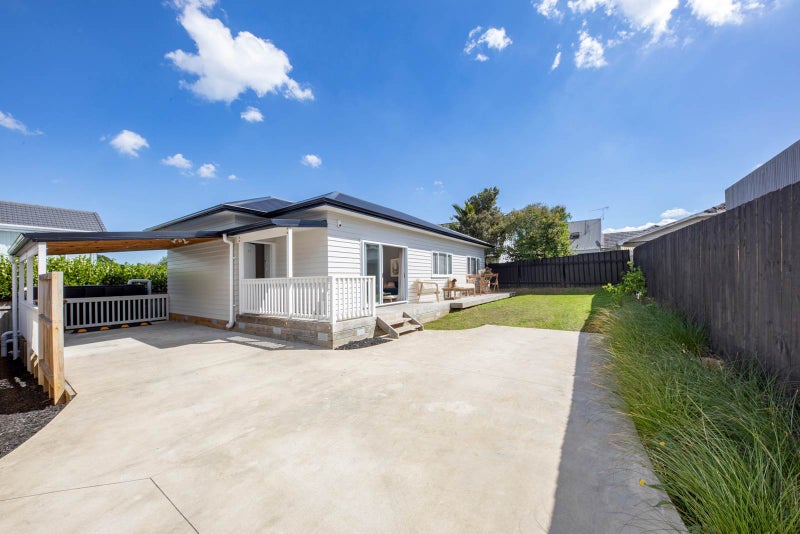 3A Line Road, Glen Innes, Auckland - Carousel 1