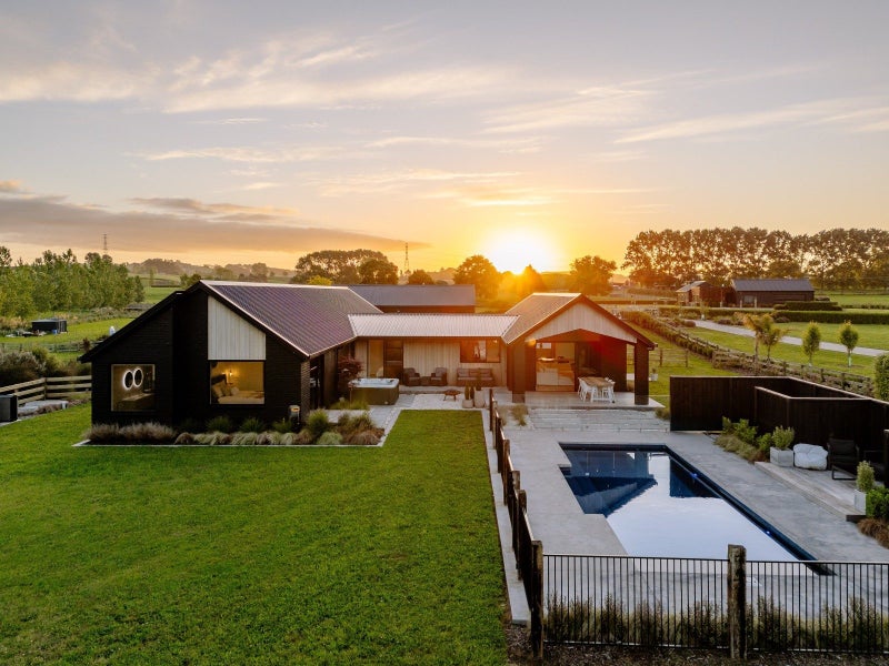 4/7 Hopehill Lane, Te Miro, Cambridge - Carousel 1