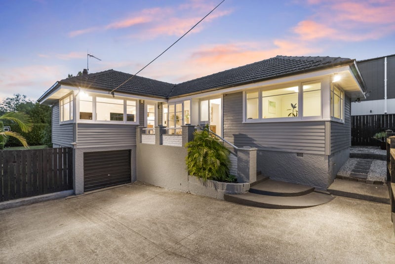 1/107 Beach Haven Road, Beach Haven, Auckland - Carousel 1