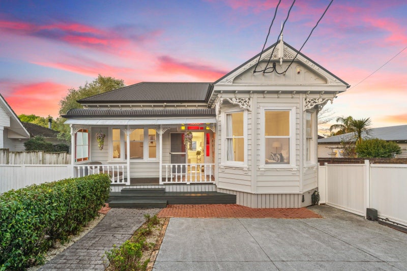 71 Wheturangi Rd, Greenlane, Auckland - Carousel 1