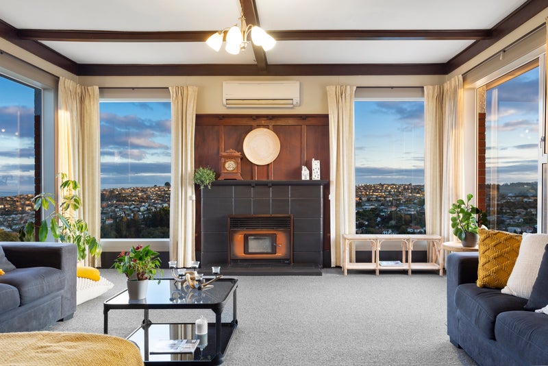 15 Warwick Street, Balaclava, Dunedin - Carousel 2