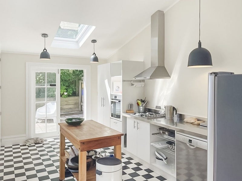 15 Elizabeth Street, Mount Victoria, Wellington - Carousel 2