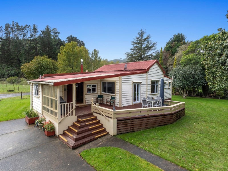 258 State Highway 2, Taneatua, Tāneatua - Carousel 2
