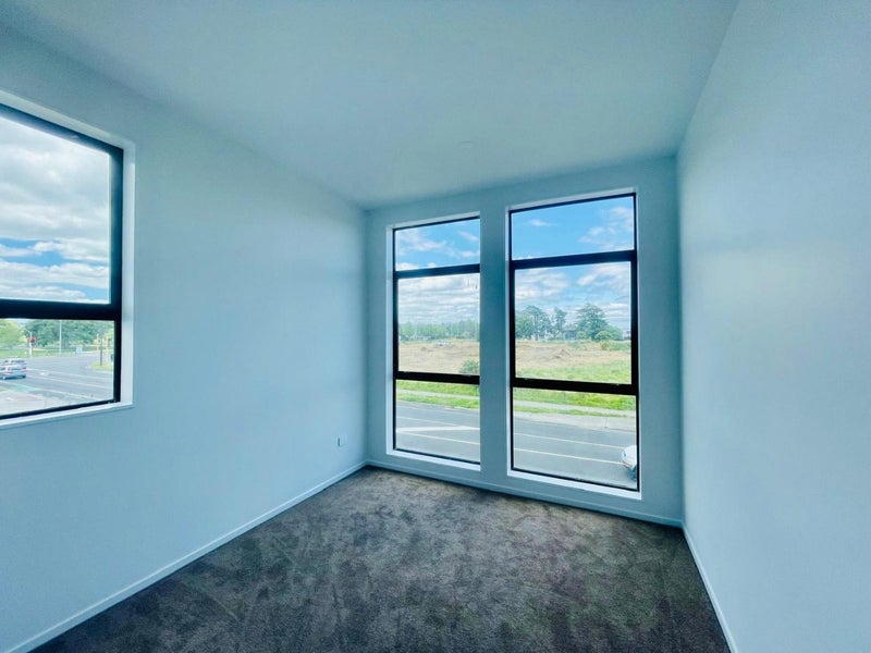 76 Kauri Heart Avenue, Takanini, Auckland - Carousel 14