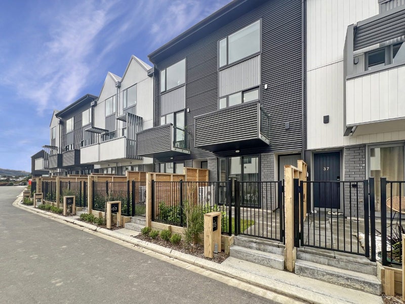 35 Ara Paiwhenua, Tawa, Wellington - Carousel 12