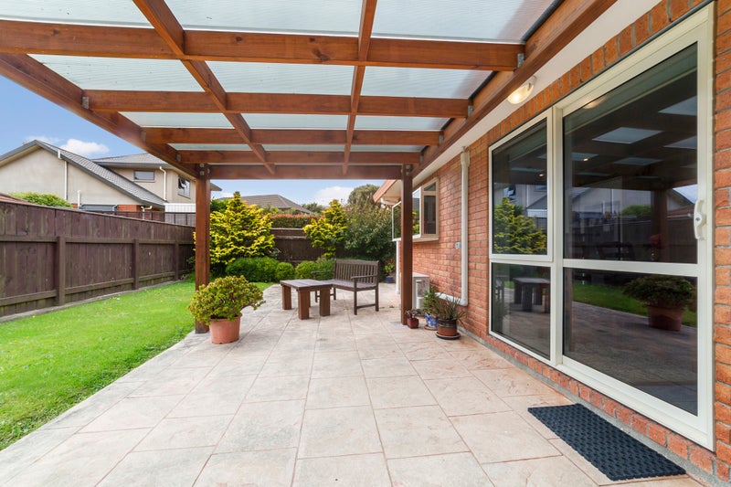 4 Black Pine Road, Woodridge, Wellington - Carousel 2