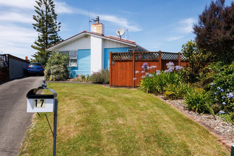 17 Piper Place, Roslyn, Palmerston North - Carousel 15