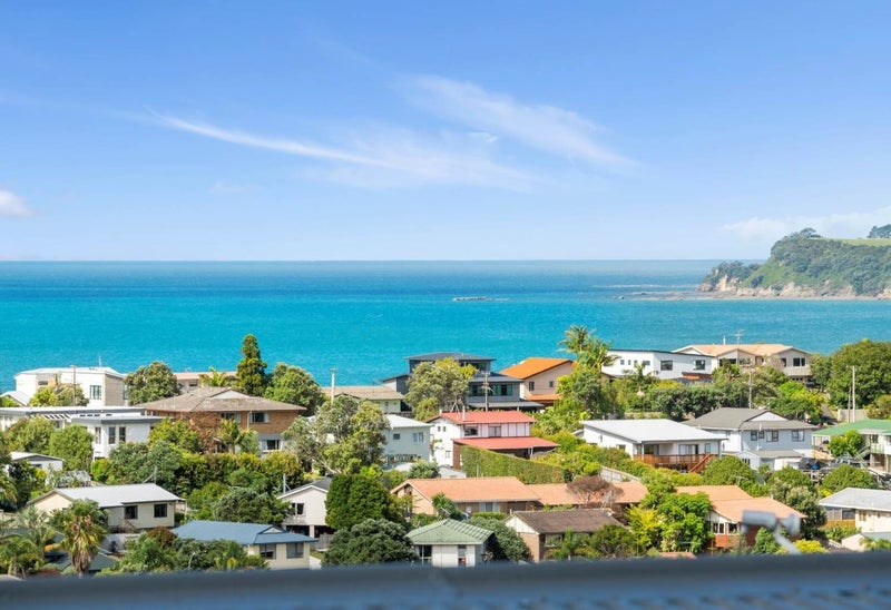 14 Elliston Crescent, Stanmore Bay, Whangaparaoa - Carousel 9