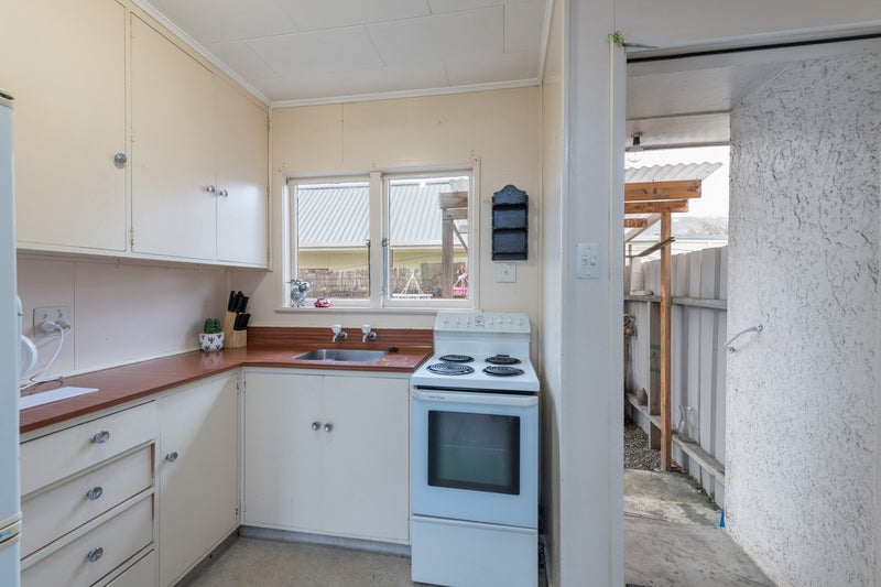 2/10 Arapiki Road, Stoke, Nelson - Carousel 2