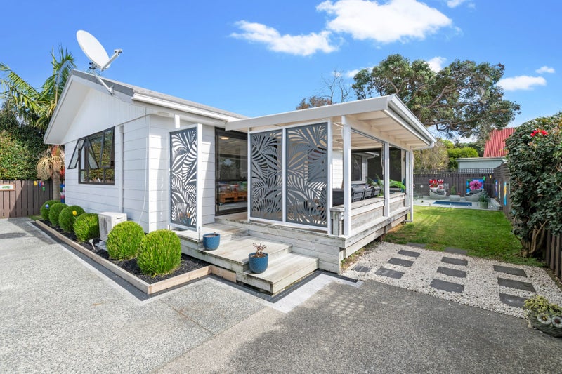 64B Ladies Mile, Manly, Whangaparaoa - Carousel 1