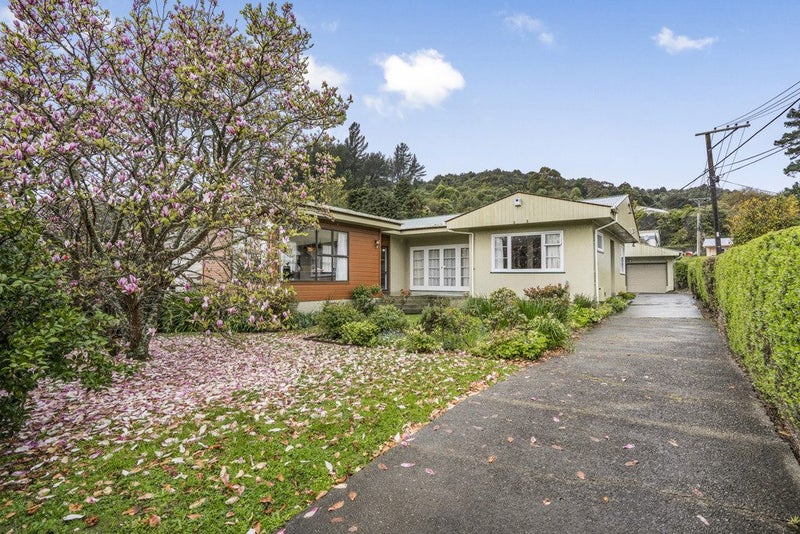 109 Stokes Valley Road, Stokes Valley, Lower Hutt - Carousel 1