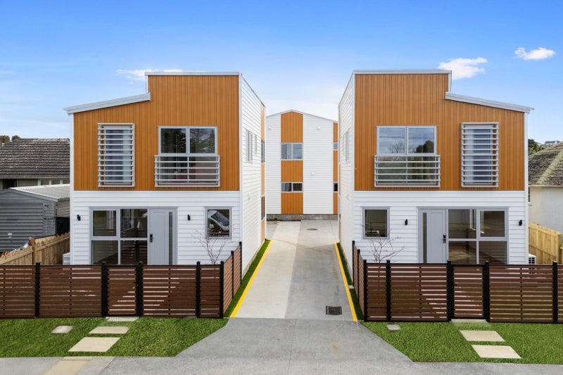 7/9 Coral Crescent, Panmure, Auckland - Carousel 1