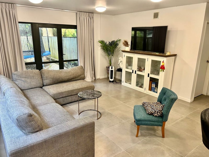 19 Moore Street, Hillcrest, Auckland - Carousel 2