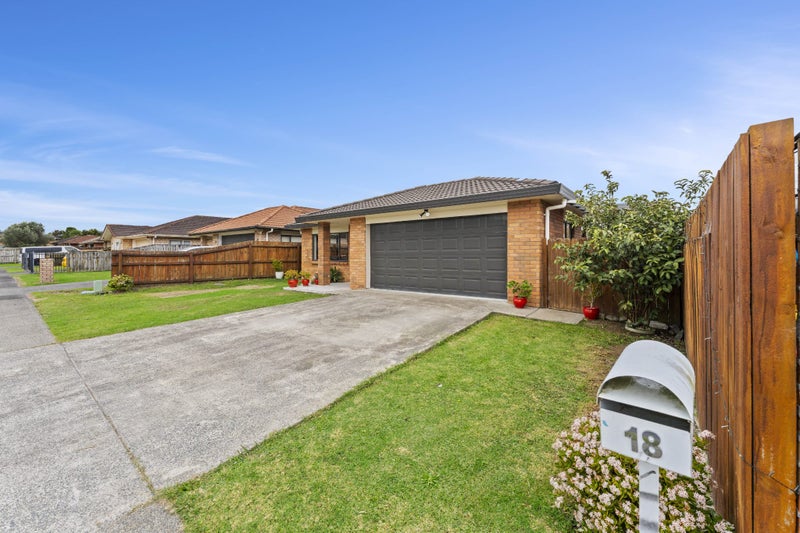 18 Maadi Place, Papakura, Papakura - Carousel 1