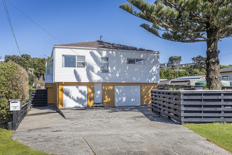 13 Lambley Road, Titahi Bay, Porirua - Carousel 1