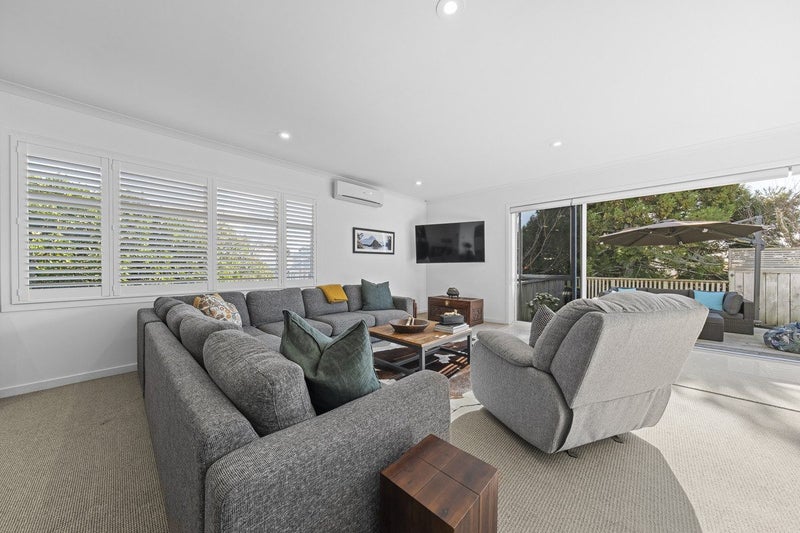 59 Gilbert Street, New Plymouth, New Plymouth - Carousel 2