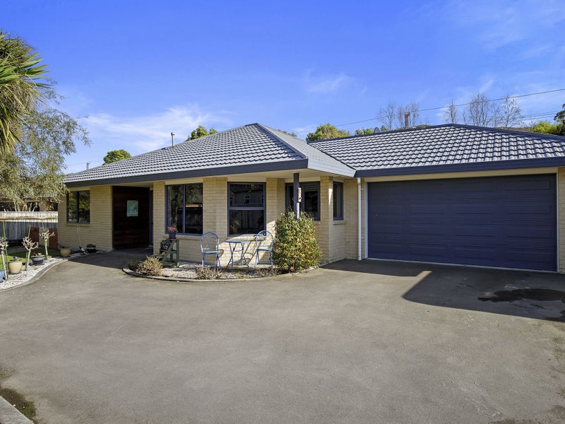 45 Mary Huse Grove, Manor Park, Lower Hutt - Carousel 2