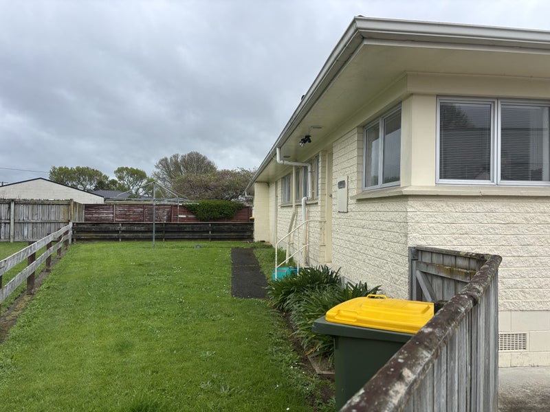 3B Hilton Road, St Andrews, Hamilton - Carousel 17