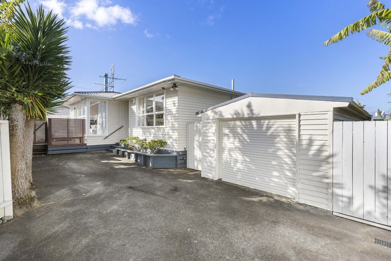 48B Boakes Road, Mount Wellington, Auckland - Carousel 1