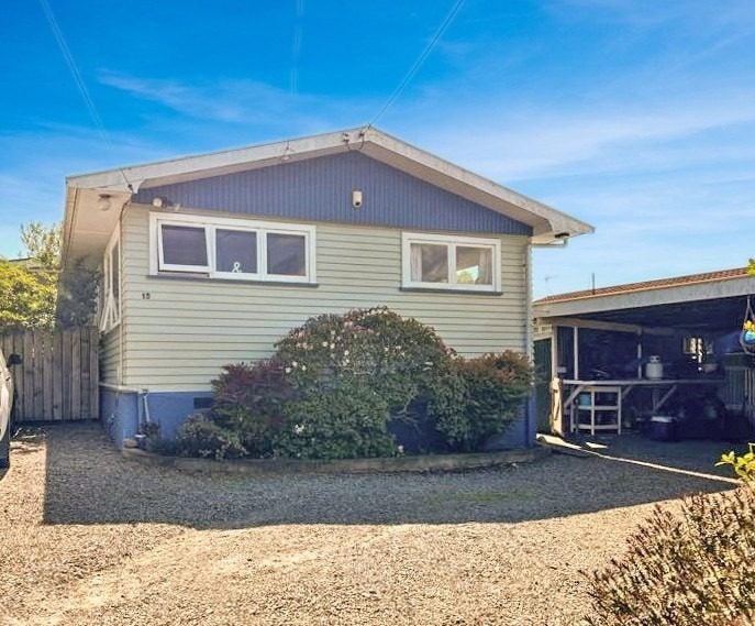 15 Kitchener Street, Lansdowne, Masterton - Carousel 2