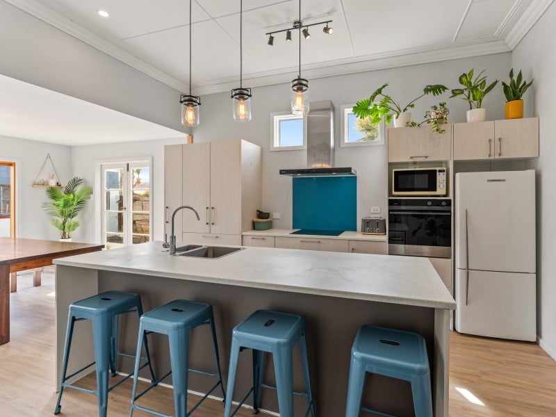 2 Hardy Street, Saint Kilda, Dunedin - Carousel 2