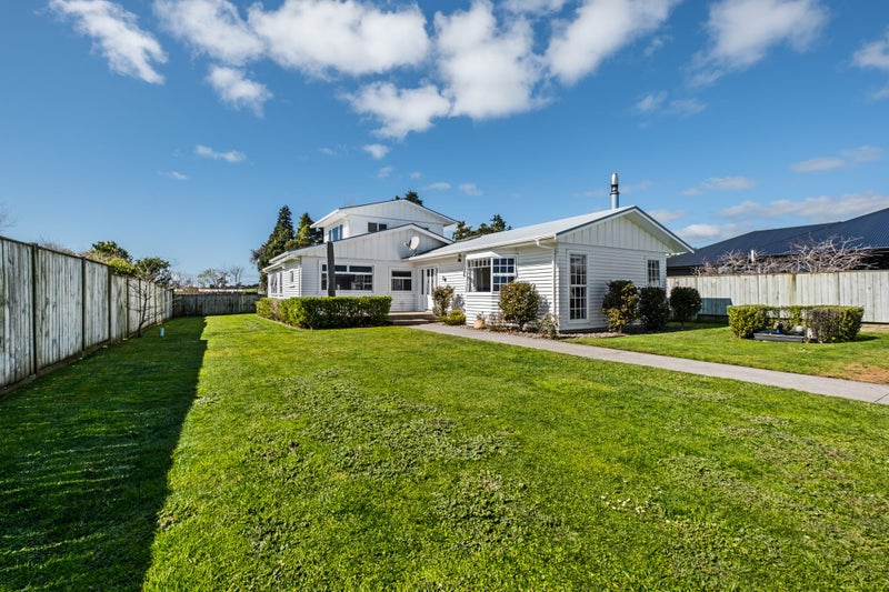 501 Richmond Road, Lepperton, New Plymouth - Carousel 2