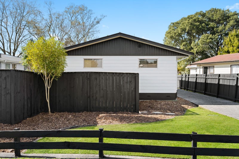 12 Coventry Road, Melville, Hamilton - Carousel 17