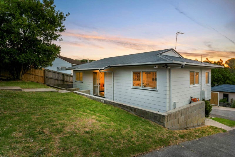52 Peverill Crescent, Papatoetoe, Auckland - Carousel 2