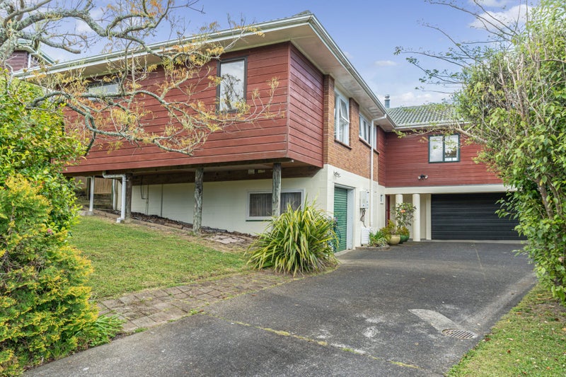 13 MacNay Way, Murrays Bay, Auckland - Carousel 1