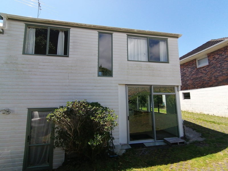 2/66 Pupuke Road, Hillcrest, Auckland - Carousel 10