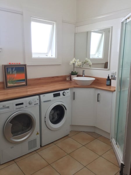 143 Upland Road, Kelburn, Wellington - Carousel 2