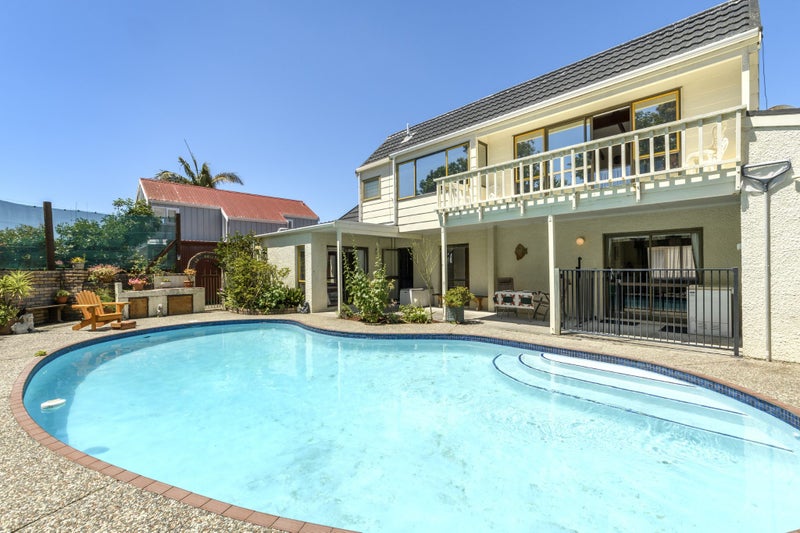 13 Pandora Place, Welcome Bay, Tauranga - Carousel 1