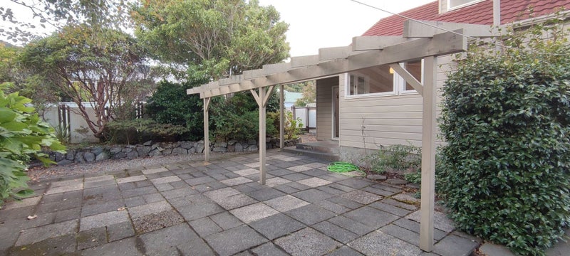 39B Parkvale Road, Karori, Wellington - Carousel 2