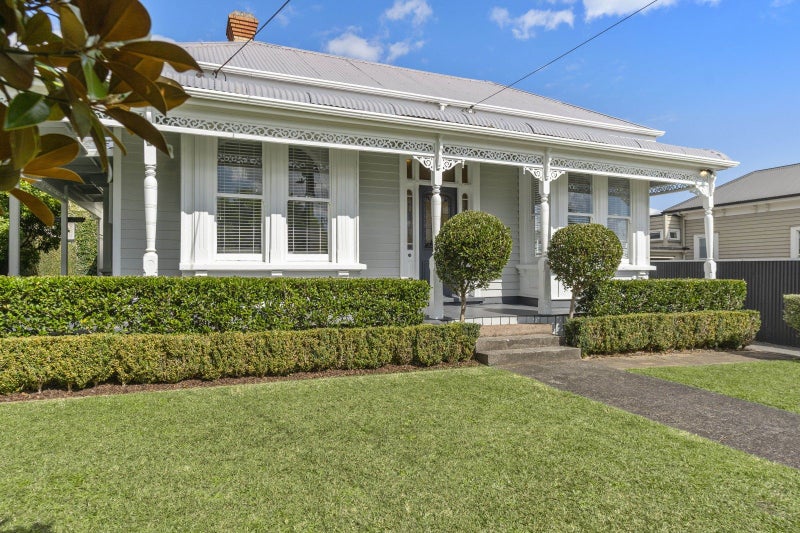 2 Harcourt Street, Grey Lynn, Auckland - Carousel 1