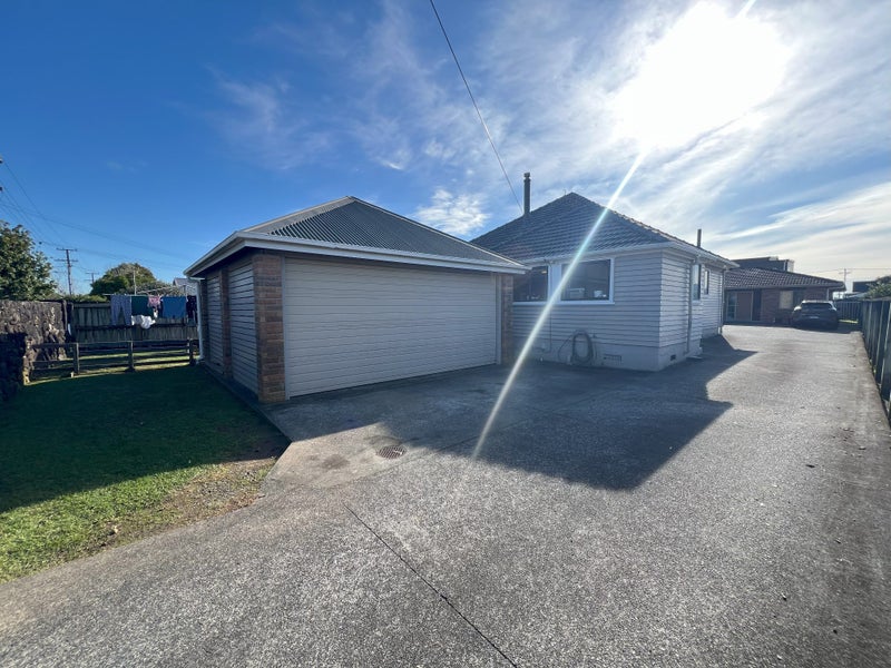 35 Alford Street, Waterview, Auckland - Carousel 1