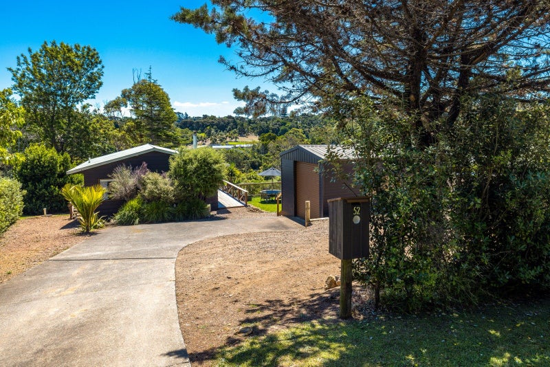 52 Erua Road, Ostend, Waiheke Island - Carousel 2